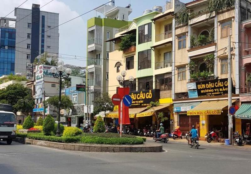 chung cư và nhà phố