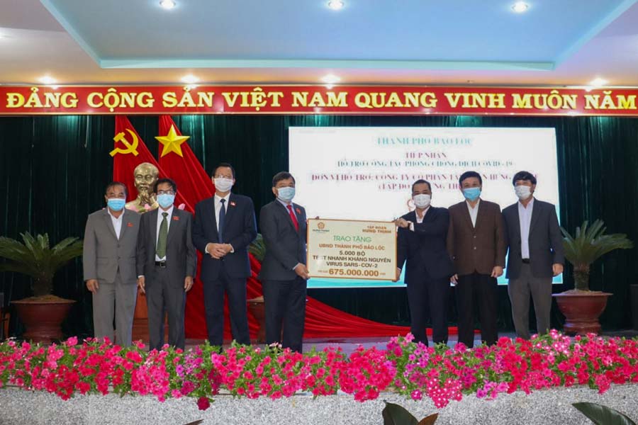 Hưng Thịnh tiếp tục hỗ trợ chống dịch Covid-19 gần 11 tỷ đồng