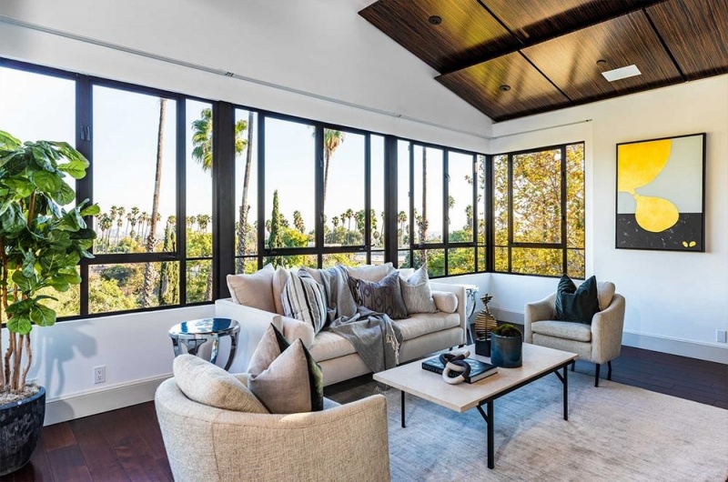 Siêu biệt thự tại Hollywood Hills rộng trên 660m2 của Rihanna