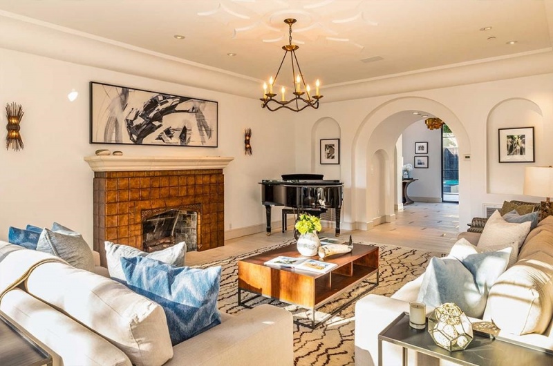 Siêu biệt thự tại Hollywood Hills rộng trên 660m2 của Rihanna